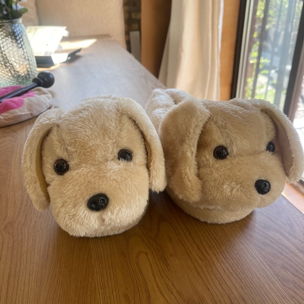 BRAND NEW Funziez Dog Slippers Sz M
